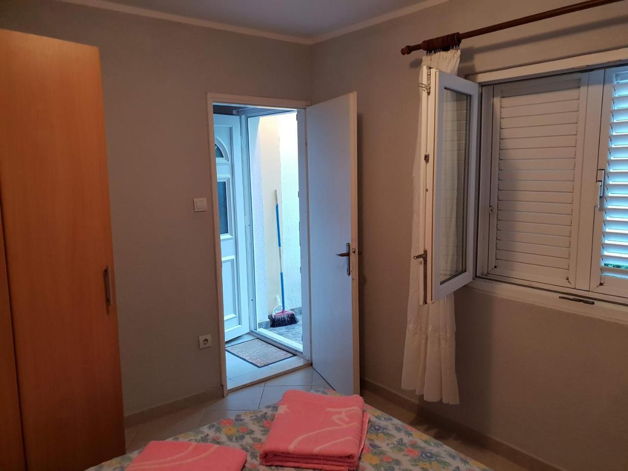 Apartment Miki Herceg Novi Kültér fotó